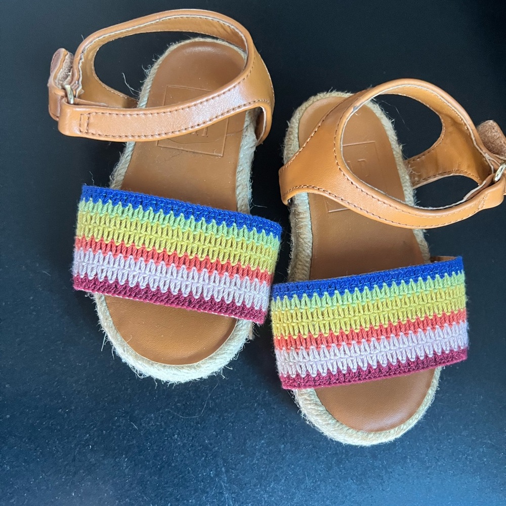 Girls embroidered sandals